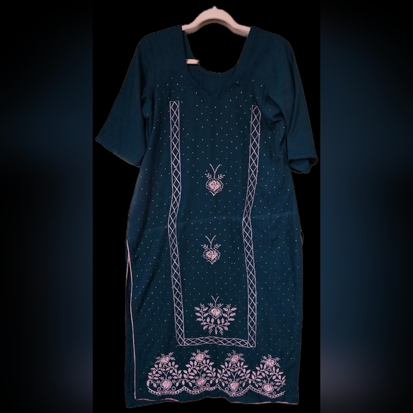 Set Of 2 Multicolor Dresses - Picture 2 of 6